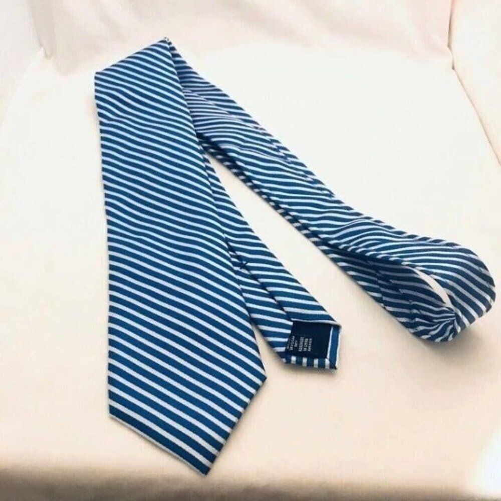 #1574 VTG ROUNDTREE & YORKE BLUE MEN'S SILK NECKTIE 60 IN X 3.5 IN